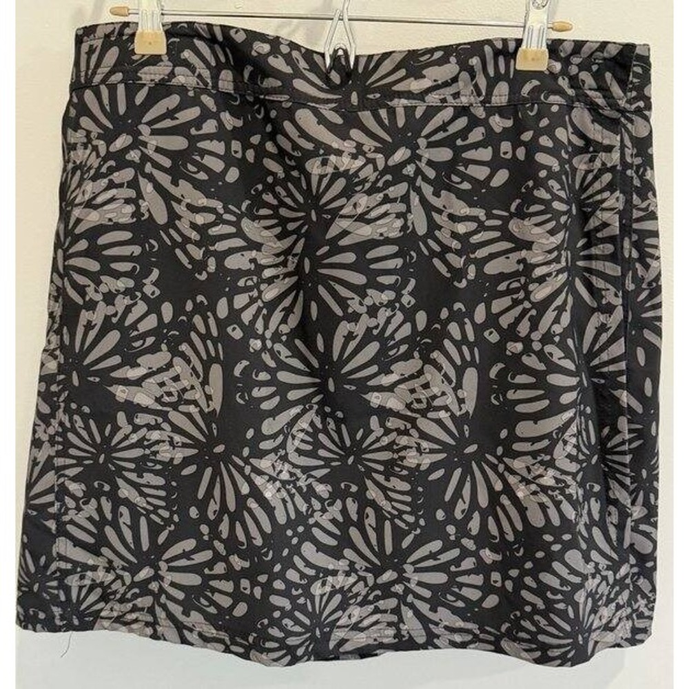 Rip Skirt Hawaii Black Gray Floral Wrap Skirt Adjustable Size XL